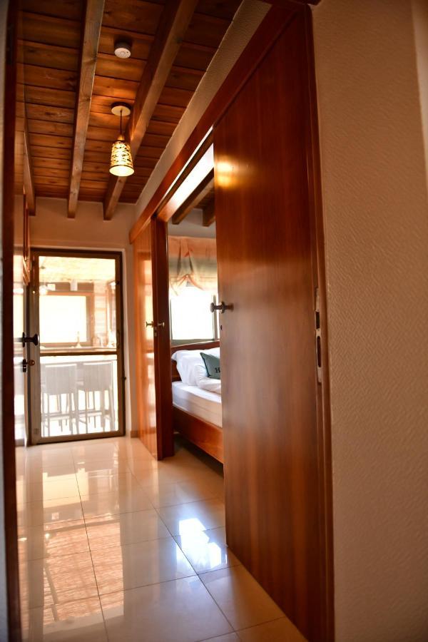 The German House Aparthotel Acra Exterior foto